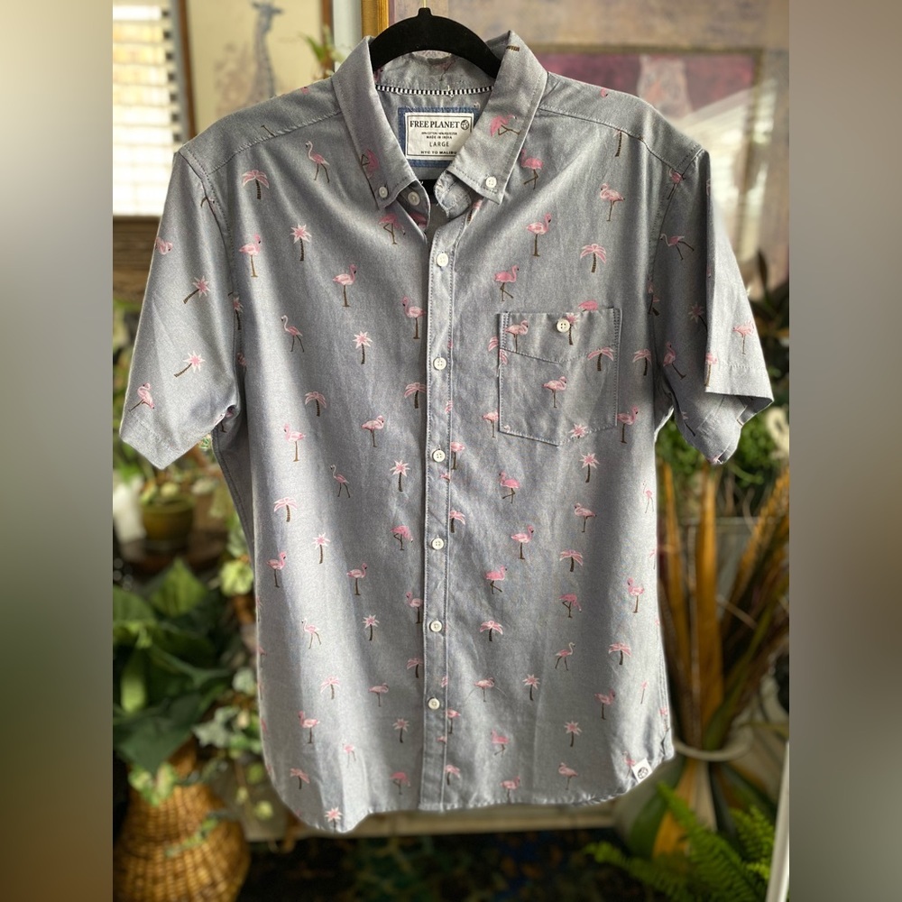 Free Planet flamingo button up shirt shirt sleeve casualcore grandpacore sz L